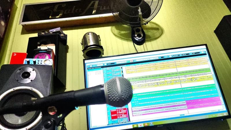 Consola de mezclas de Sala Audio
