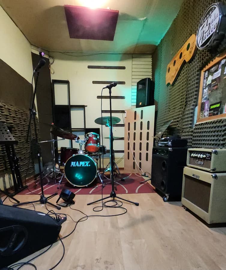 Sala Espuma, sala de ensayo de Sala Audio